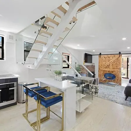 75-5C 3Br Brand New Luxury Duplex W&D Elevator Apartment